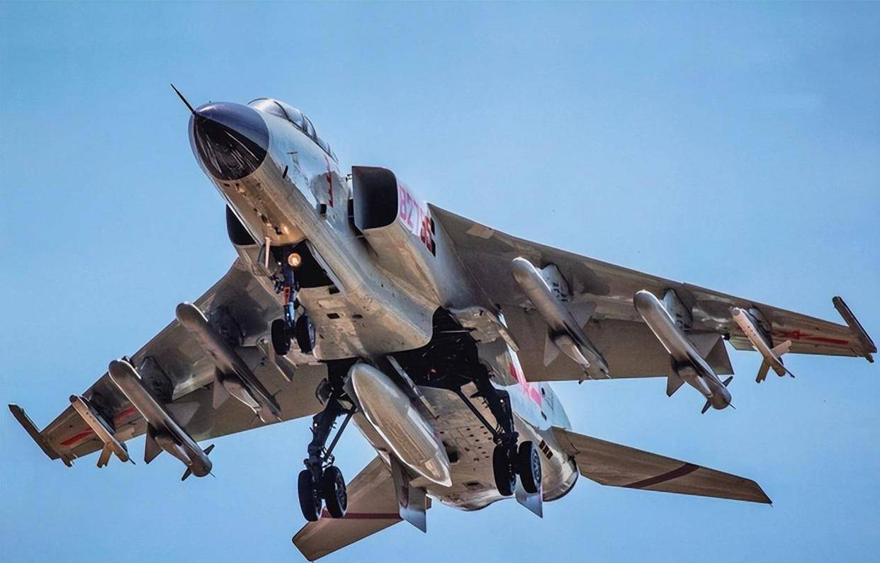 突防、500公里射程专门克制美航母远海战力拉满重大官宣！歼-15T搭载鹰击-15导弹5倍音速(图4)